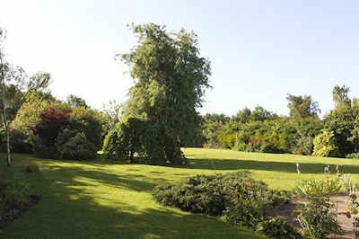 Sehr geräumige Wohnung mit großem Garten im Herzen von Oxfordshire