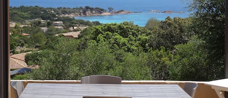 Vue mer de la terrasse des iles Cerbicales, Toro a la Sardaigne vue mer a 180°