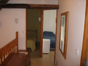 Hall, Beds 2 and 3