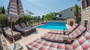 Pool and sun beds