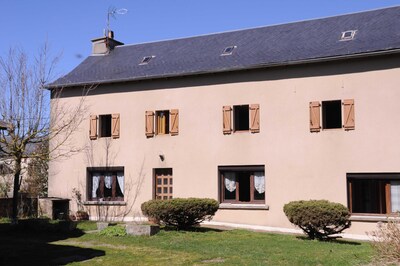 Farm house near Lake Pareloup