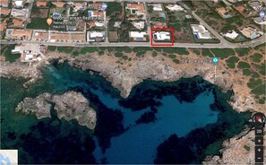 A stones throw away from great snorkelling