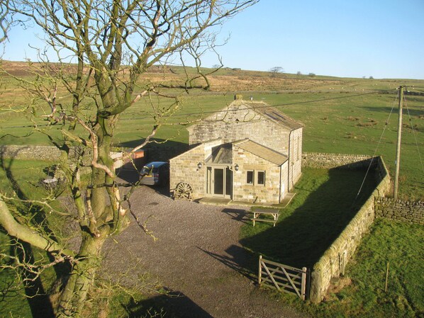 A peaceful location with fields around.