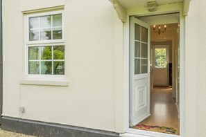 Entrance to Poppy Cottage