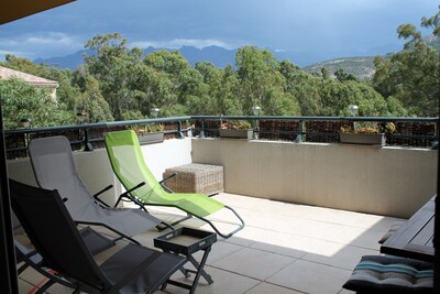 Apt 95 m2 duplex. Strand in 200m - Süden Blick auf die Berge Terrasse