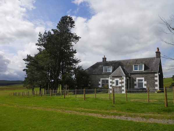 Girnwood Holiday Cottage