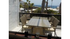Balcony Al Fresco dining furniture
