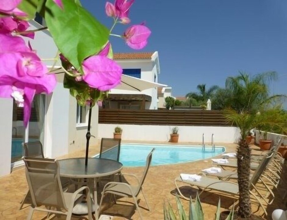 Picture of villa