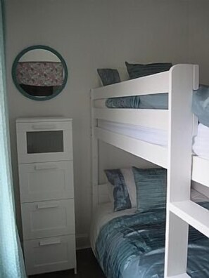 1st Floor Bunk Room