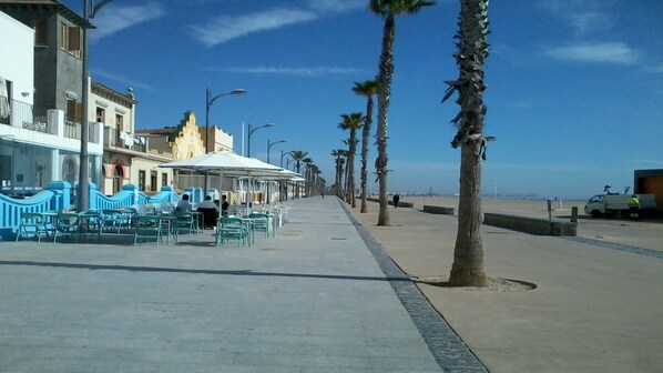 Beach promenade - one-minute-walk from the apartment. 