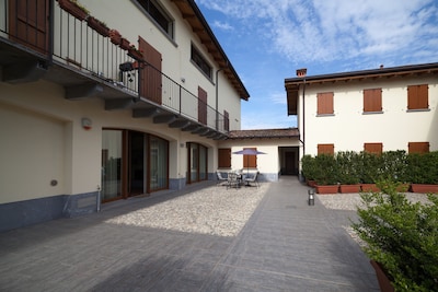 Apartment in residence with pool Bergamo, Adda, Lecco, Iseo, Franciacorta