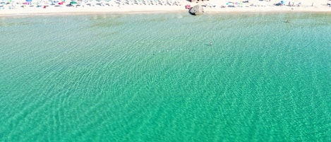 Spiaggia e mare a 200 metri dalla casa