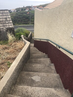 Escadaria de acesso ao bungalow