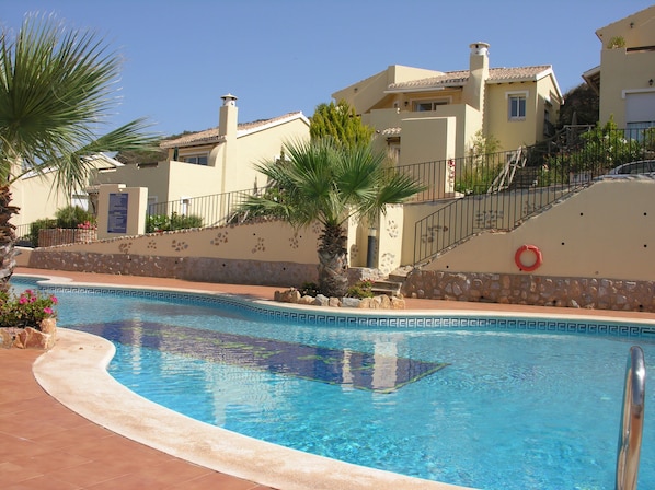 Las palmitas villa and pool