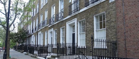 John St, Bloomsbury - a smart, quiet area, convenient for the tourist.