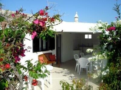 4 bed 2 bath Beach Villa on idyllic Armona Island in the Algarve