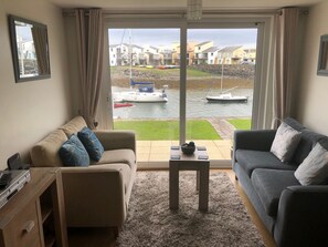 Sitting room with view of harbour