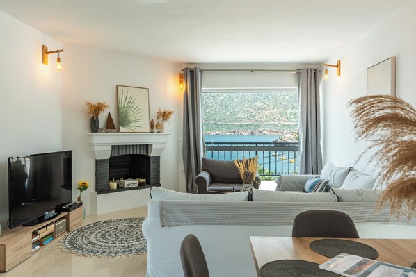 A Home by the Shore, Crafted for Comfort.