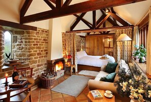 Hazelnut living and bedroom
