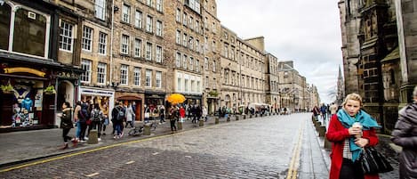 Situated on the busy Royal Mile