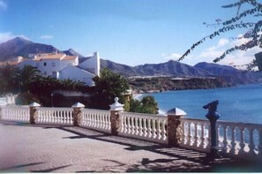 View of El Tuhillo, Red Tiled Roof