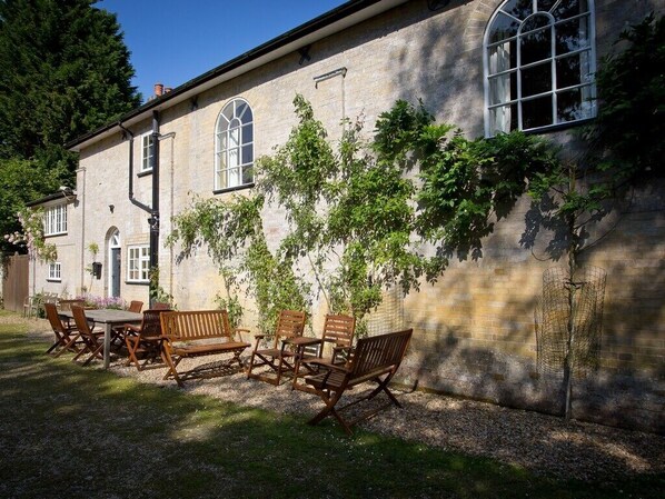 exterior with direct access onto the New Forest