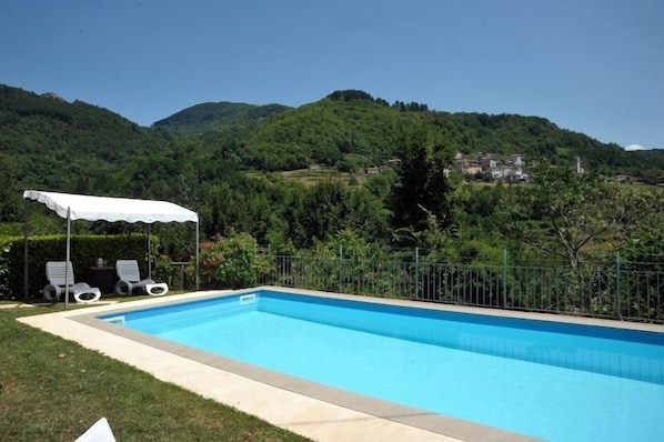 Private pool with beautiful views