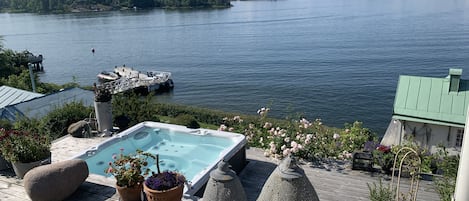 Bain à remous extérieur