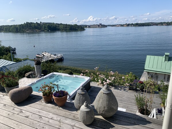 Utsikt från altanen