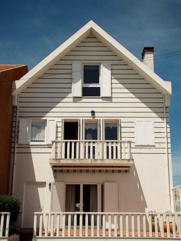 Picture of villa