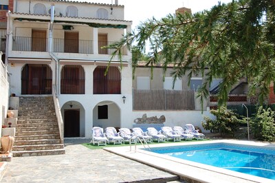 Dorfhaus El Priorat Weingebiet, Pool, Grill. Strand bei 47Km