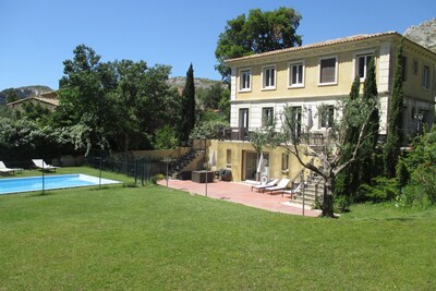 Belle villa avec piscine à Marseille cadre exceptionnel ...