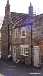 Margaret's Cottage; a grade 2 listed cottage in the heart of North Yorkshire