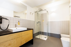 Bain