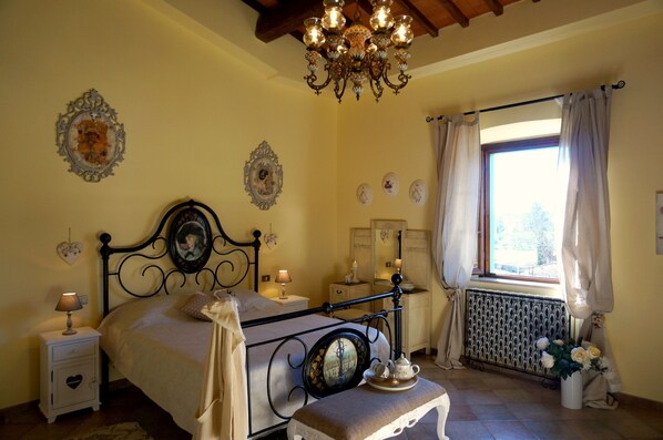Master bedroom en-suite