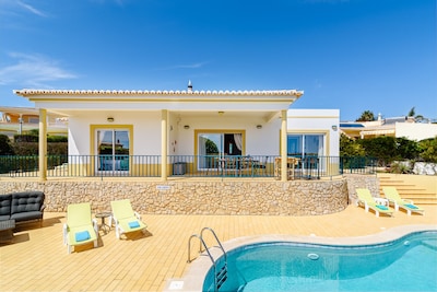 Luz - 3 Bedroom Private Villa With Sea View, Heated Private Pool extra,  WiFi 