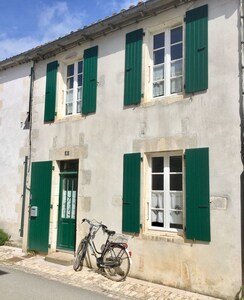 house / villa - Sainte marie de ré House with character