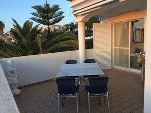 Dine alfresco on the living room terrace