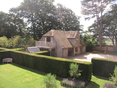 Luxurious comfort with breathtaking views in the Chalke Valley near Salisbury.
