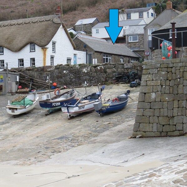 Here is Cobweb Cottage, right by the seafront and harbour Sennen Cove