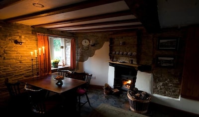 Romantisches und komfortables Ferienhaus - ideal für England/Wales Urlaub