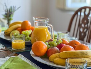 Start the day in a healthy way!
In our well-equipped kitchen, with seating for 6. 