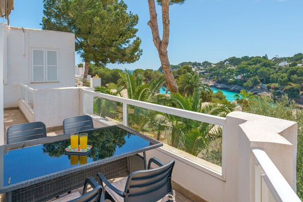 Bungalow 10, terrace with sea view