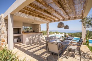 Summer kitchen
