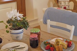 Enjoy a leisurely breakfast!