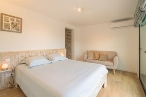 Bedroom with Seaview