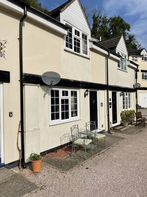 Front of cottage