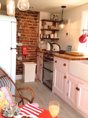 oak topped bespoke kitchen fully equipped