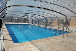 Piscine sous abri