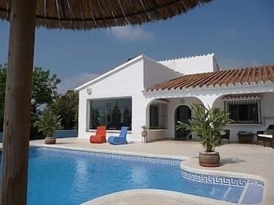 Extremely Popular Villa With Large Private Garden, Pool and Parking. Great View 